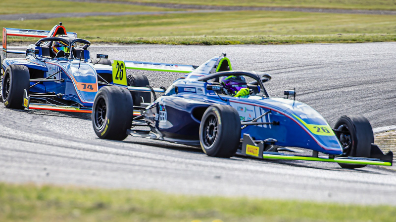 Album 1 des Coupes de Pâques à Nogaro