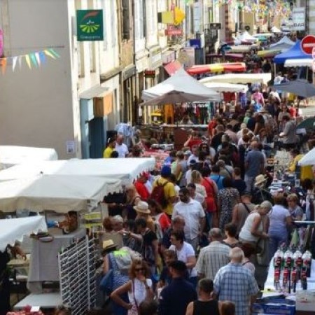 vide grenier  nogaro.JPG