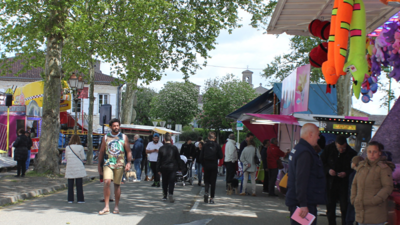 Sur l’esplanade du Bastion et la place Albert-Descamps : fête locale du 5 au 8 mai