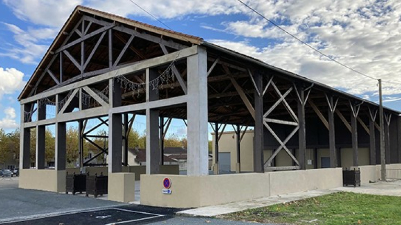 Pas de marché sous la halle samedi
