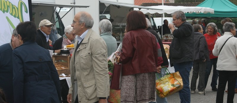 Petit marché devenu grand