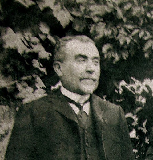 Fauqué recadré.jpg