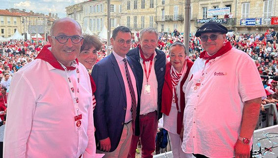 condom banda hommage.jpg