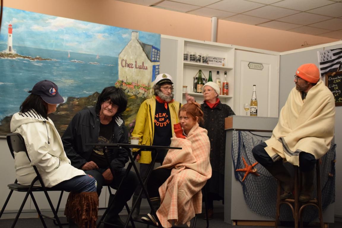 Les comédiens de la troupe d'Estang
