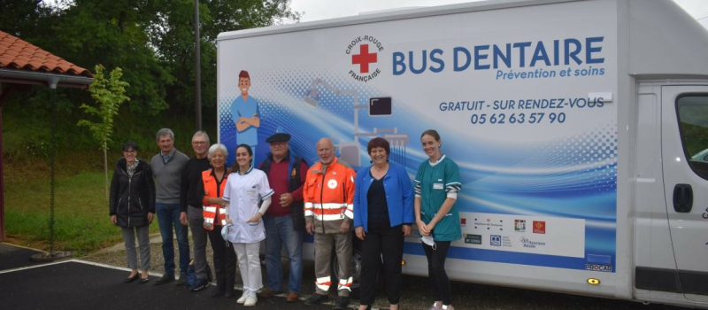 Le bus dentaire de la Croix-Rouge améliore l'offre des soins