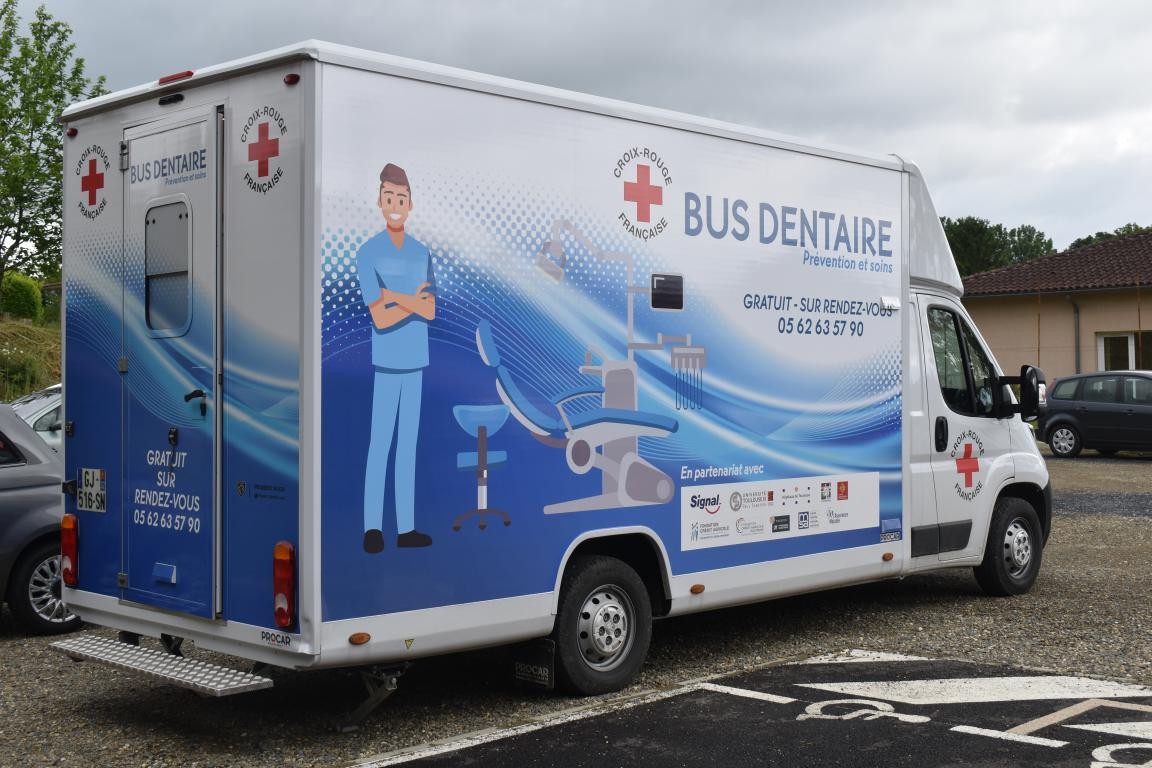 Bus dentaire