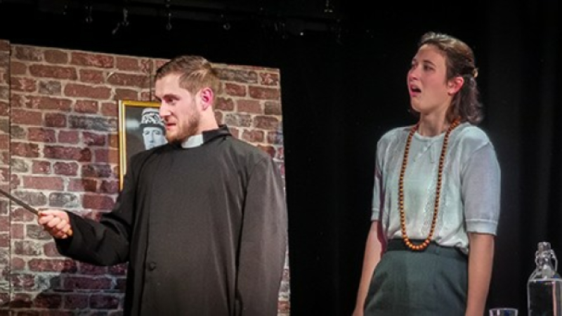 Du théâtre avec des comédiens professionnels