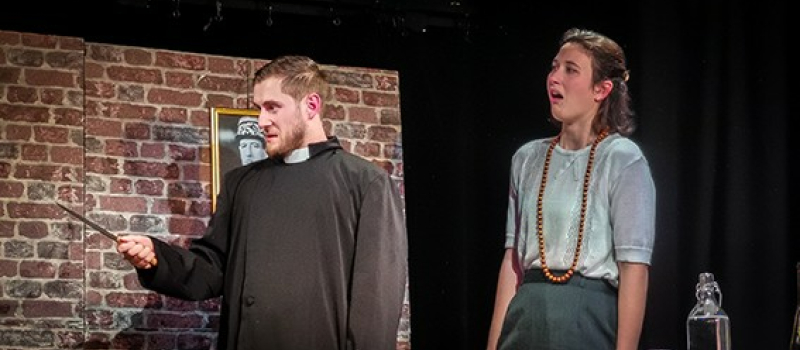 Théâtre avec la jeune troupe de la compagnie Dryadalis en tournée dans le sud-ouest.