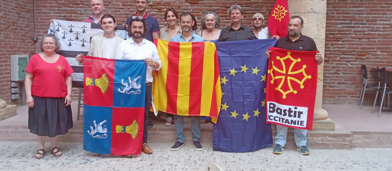 Occitanie País Nòstre a organisé à Toulouse une rencontre d' associations et de groupes occitans...
