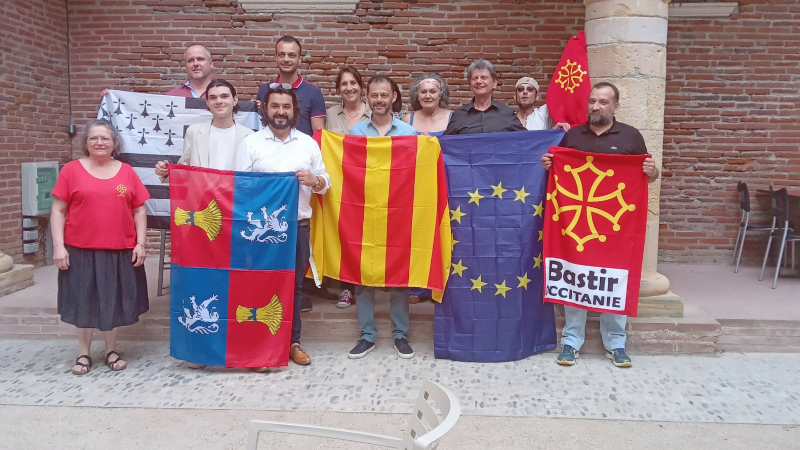 Occitanie País Nòstre a organisé à Toulouse une rencontre d' associations et de groupes occitans...