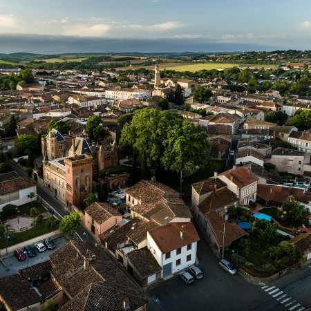 2020-05-08 1 L'ISLE JOURDAIN RAW DJI_0014.jpg