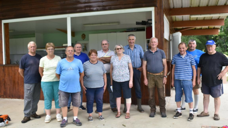 L’hippodrome se prépare pour accueillir les courses de chevaux