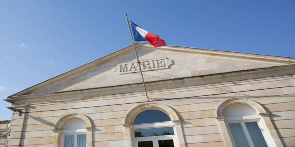mairie drapeau.jpg