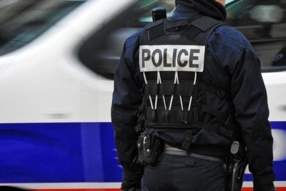 arret  police.jpg