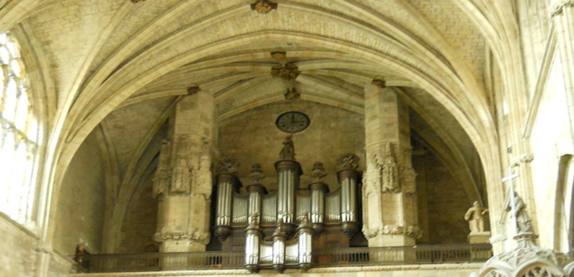 Condom_cathedrale_orgue.jpg