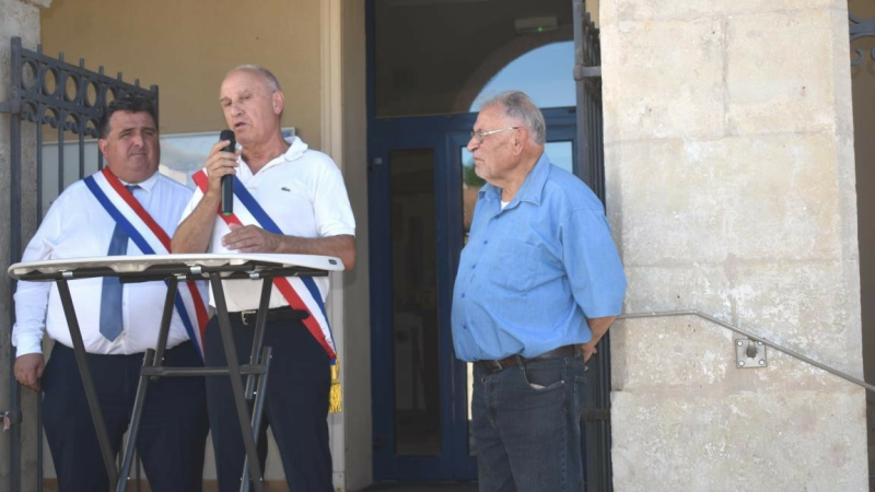 La place de la mairie a été inaugurée
