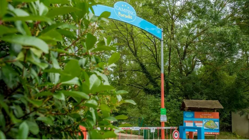 Caroline Costa  au Camping Paradis