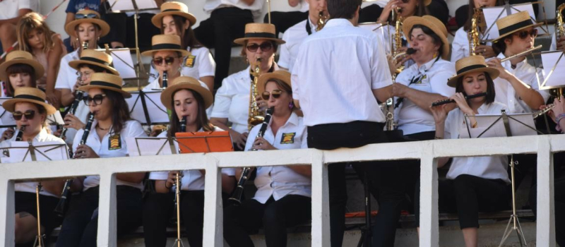 Las Murgas fête ses 70 ans,  et le lac de l’Uby  fait la fête