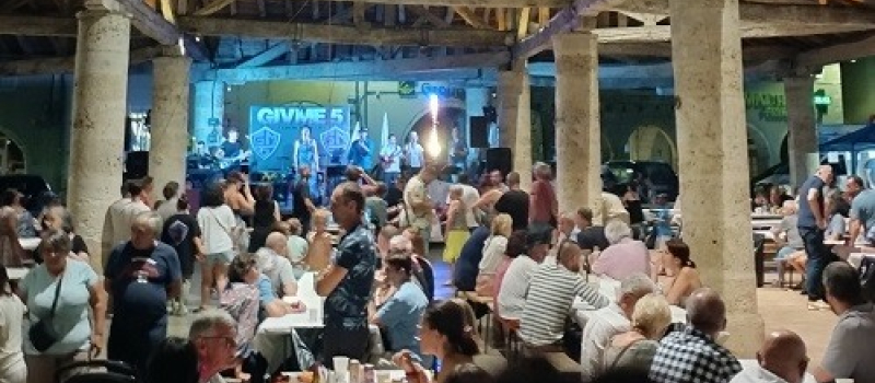 Que du bonheur pour le dernier marché gourmand nocturne organisé par le foyer rural