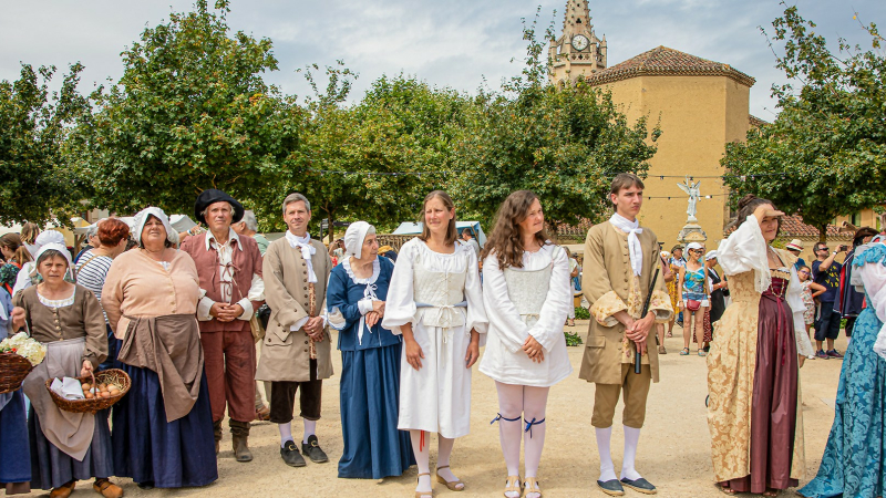 La mode du XVIIe siècle au Festival d'Artagnan à Lupiac le 13 août 2023