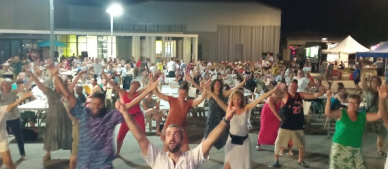 Un marché gourmand sous le signe de la canicule.