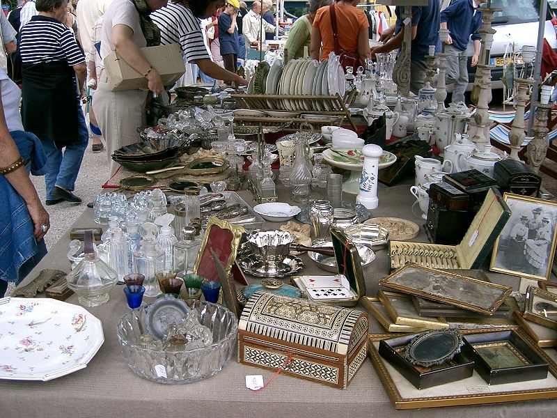 Vide_grenier pixabay.jpg