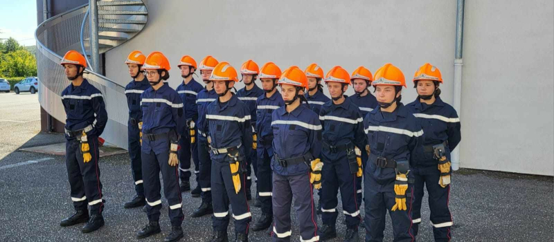 Les jeunes sapeurs pompiers reçoivent leur brevet