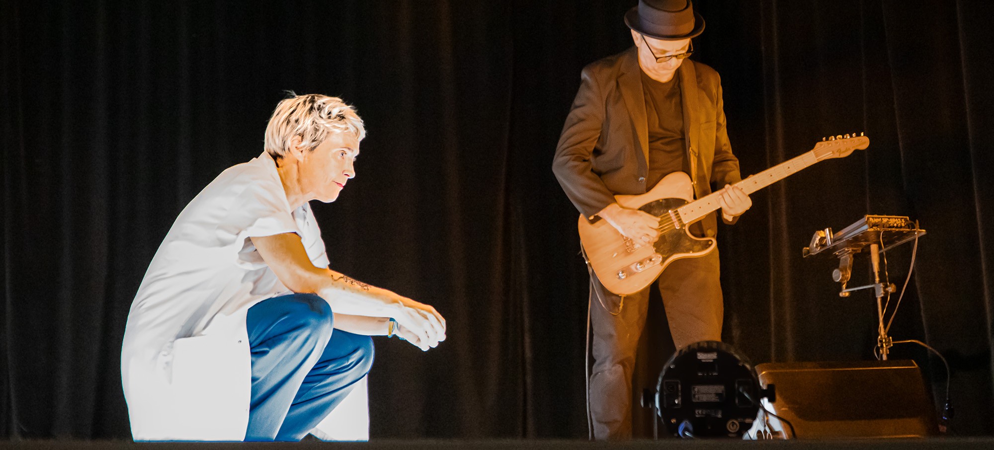 0 Marie Delmarès et le musicien 1bis 011023.jpg