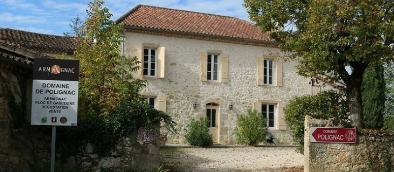 Randonnée de l'Alambic au Domaine de Polignac avec les randonneurs de Lagardère