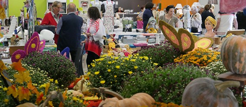 foire d'automne sous soleil d'été