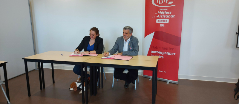 Signature d'une convention entre la communauté de communes et la Chambre des Métiers et de l'Artisanat du Gers