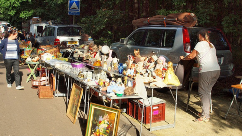 vide greniers : les derniers du mois et ils sont rares