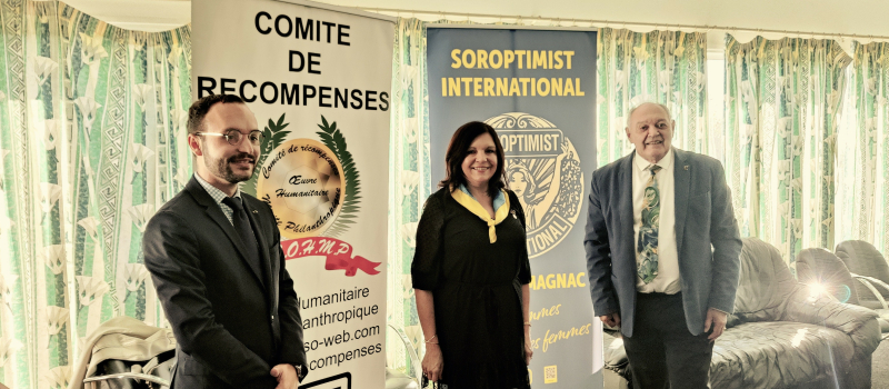 Un chèque de 1000€ remis par Comité de l'Œuvre Humanitaire et du Mérite Philanthropique au Club Sorotimist