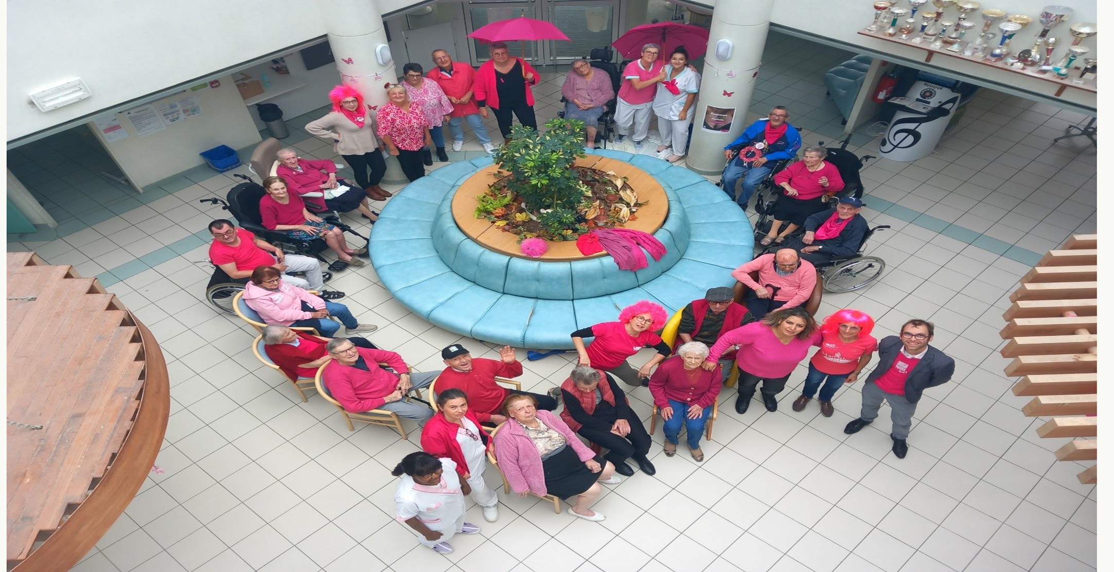 octobre rose hopitral st jacques.jpg