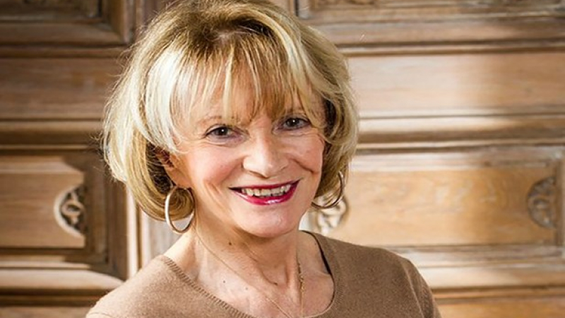 Eve Ruggieri en dédicace au Chat Pitre