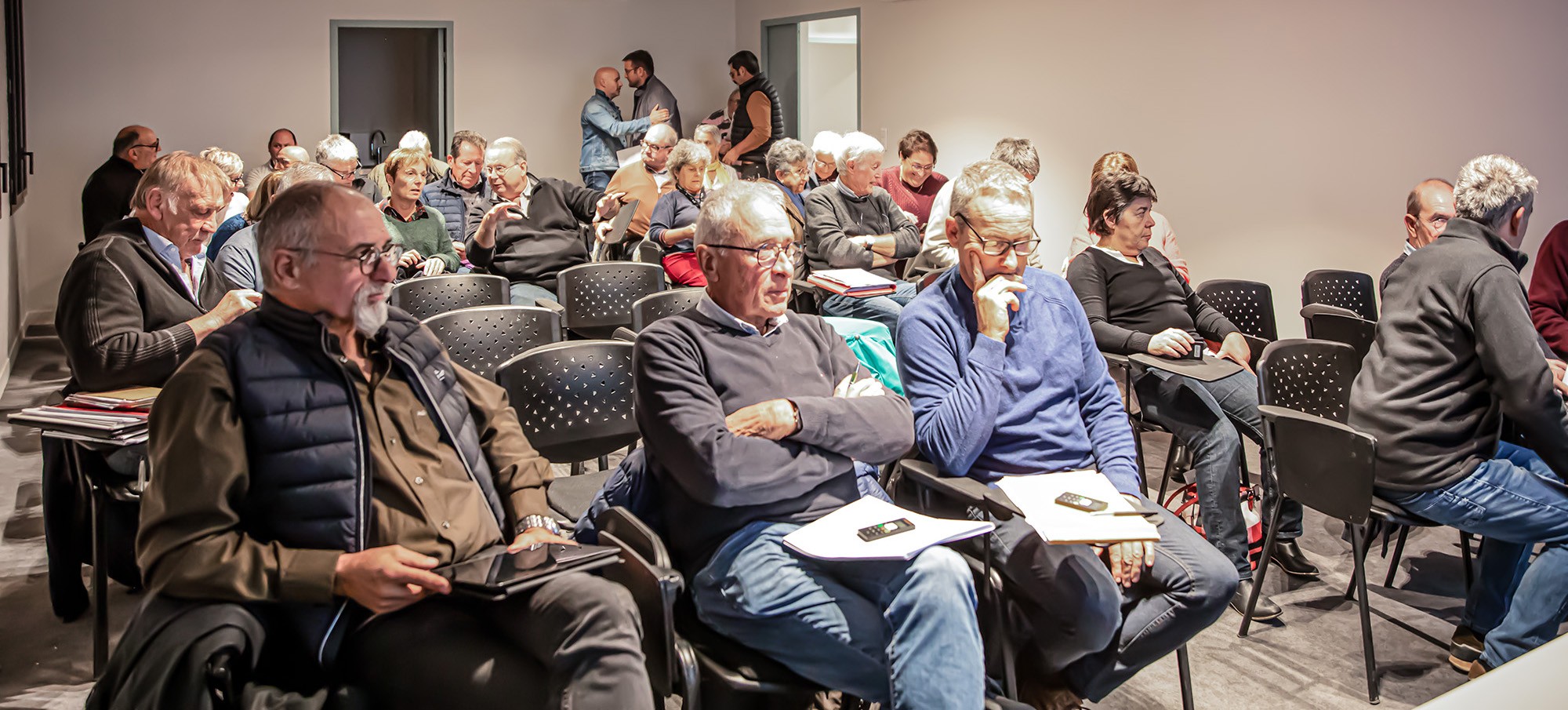 0 La salle du bâtiment de la CCAA 1bis 061123.jpg