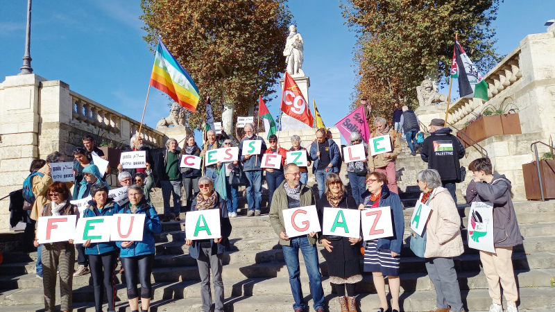 Marche pour la paix et anniversaire des Gilets jaunes