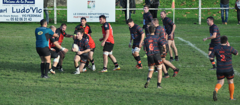 UAV Rugby : une victoire pas si facile face à Montrejeau...