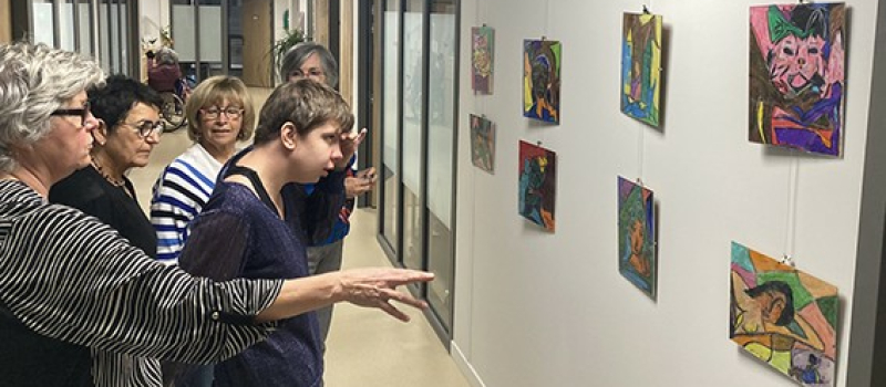 d’Audrée Doreau, « Artiste Autiste à une lettre prés » .