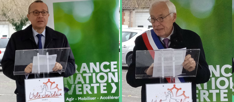 Fonds vert : pose du premier panneau à L’Isle Jourdain