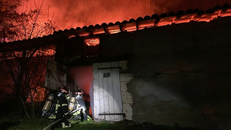 Sarrant important incendie.