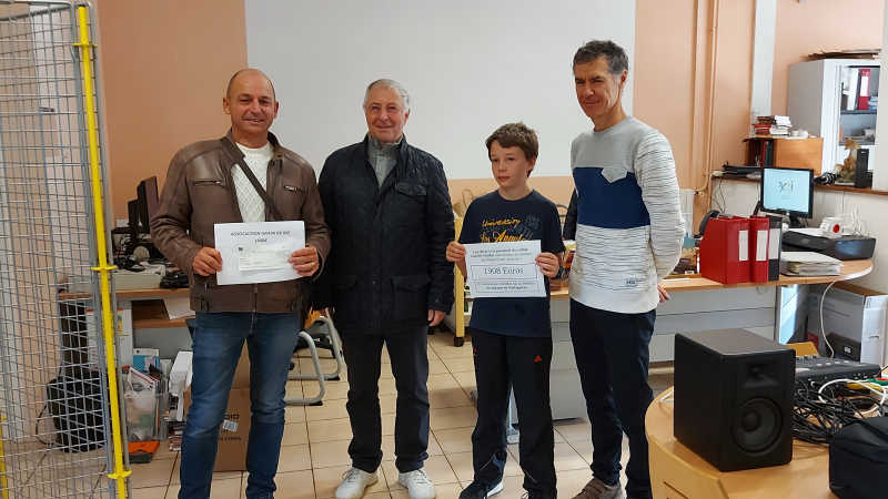 Des collégiens solidaires !