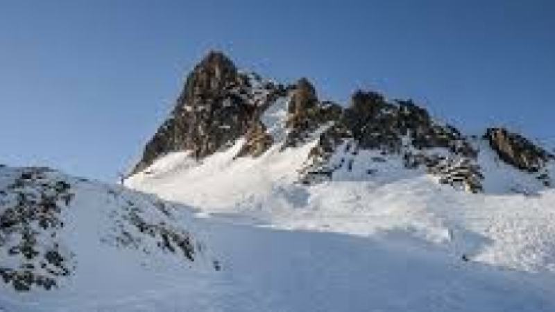 la neige est bien là, les principales stations ouvrent même si c'est seulement sur une partie de leur domaine