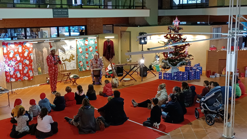 La municipalité de l'Isle-Jourdain a fêté Noël avec ses agents et leurs enfants.