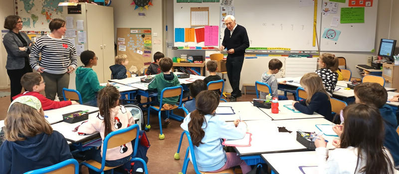 Noël dans les écoles à l'Isle-Jourdain.