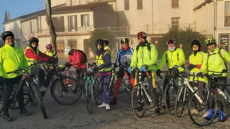 Les valeureux sportifs du CRSA  : ils ont bravé la froidure pour faire la ronde des crèches à velo