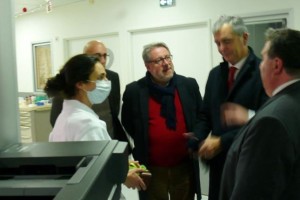 Boule à zéro, BD poignante sur une enfant hospitalisée et confinée depuis  dix ans