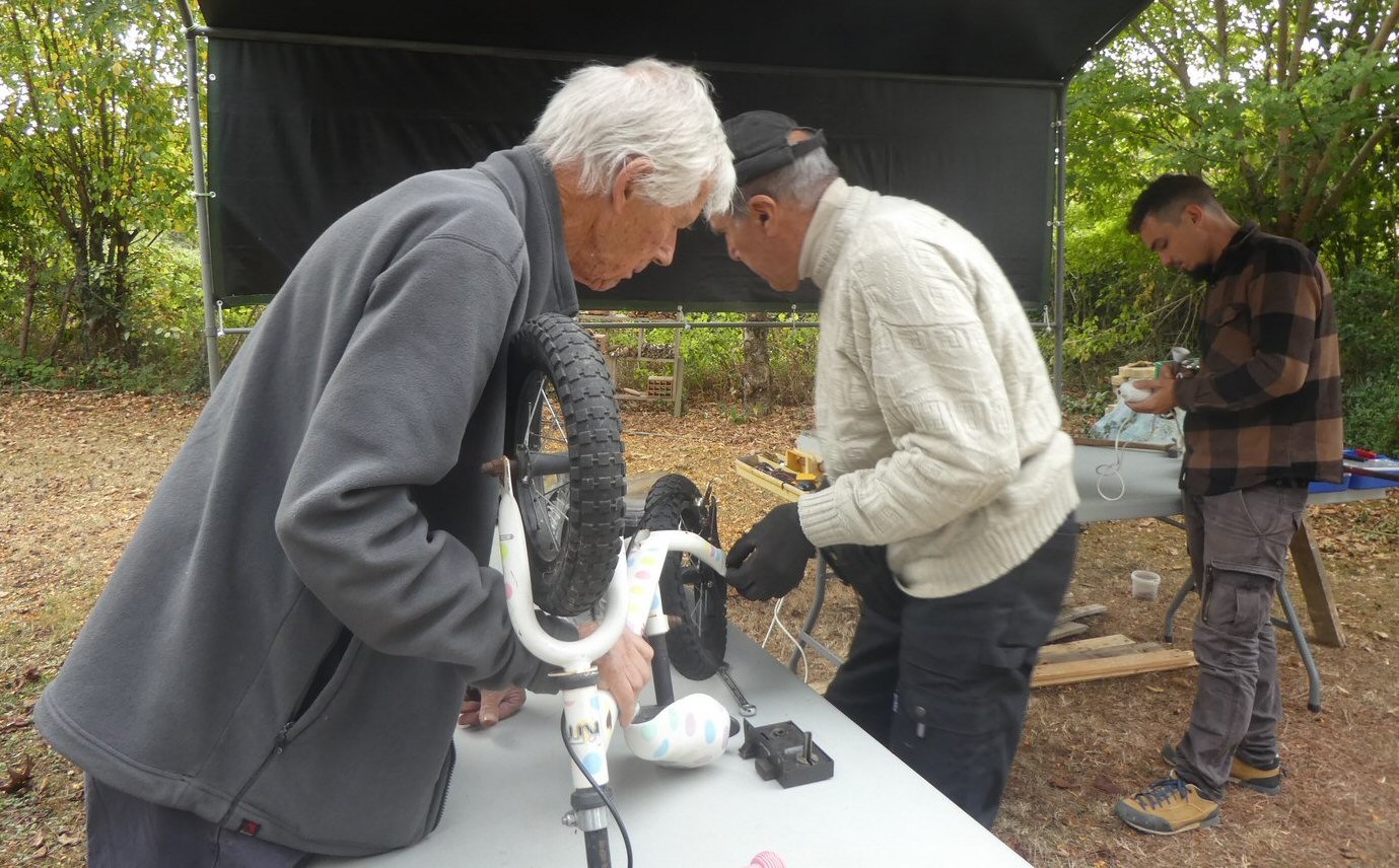 Changer un pneu, c'est de la bricole pour certains