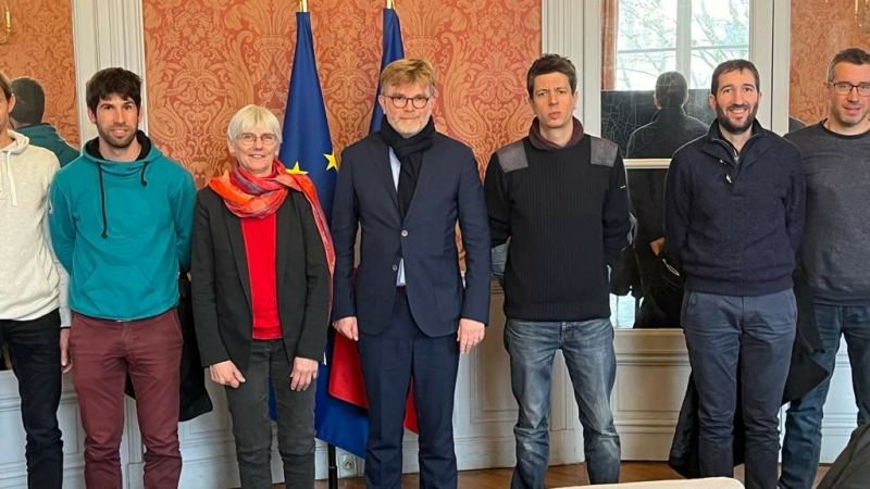 Le Ministre reçoit les éleveuses et éleveurs autarciques de volailles en plein air