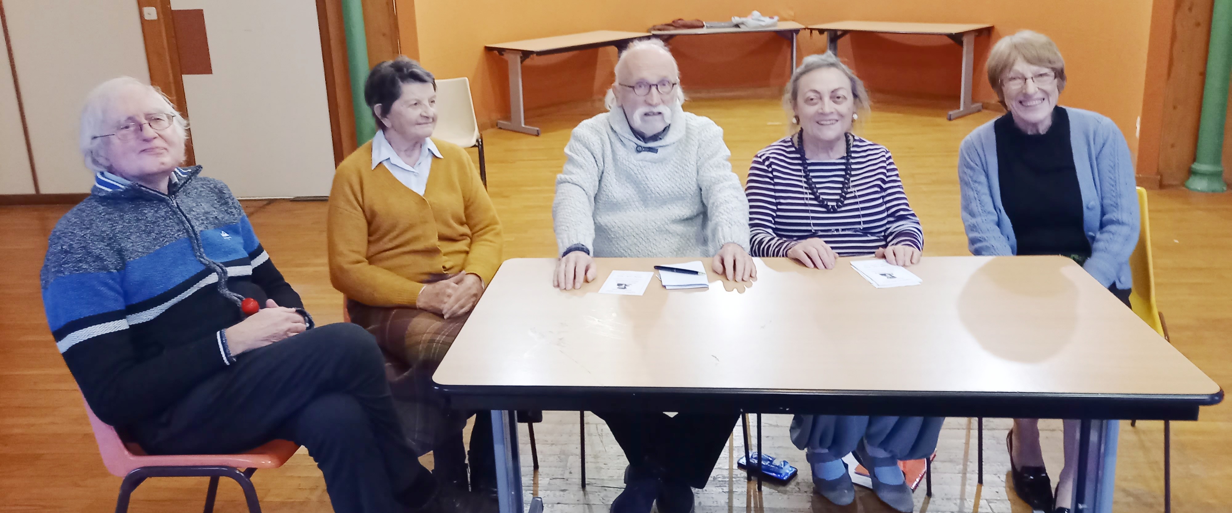 Christian Darthout, Claudine Duffour, Alain Cheymol, Geneviève Bigueure, et Martine Dardhout, ont participé à la conférence de presse.